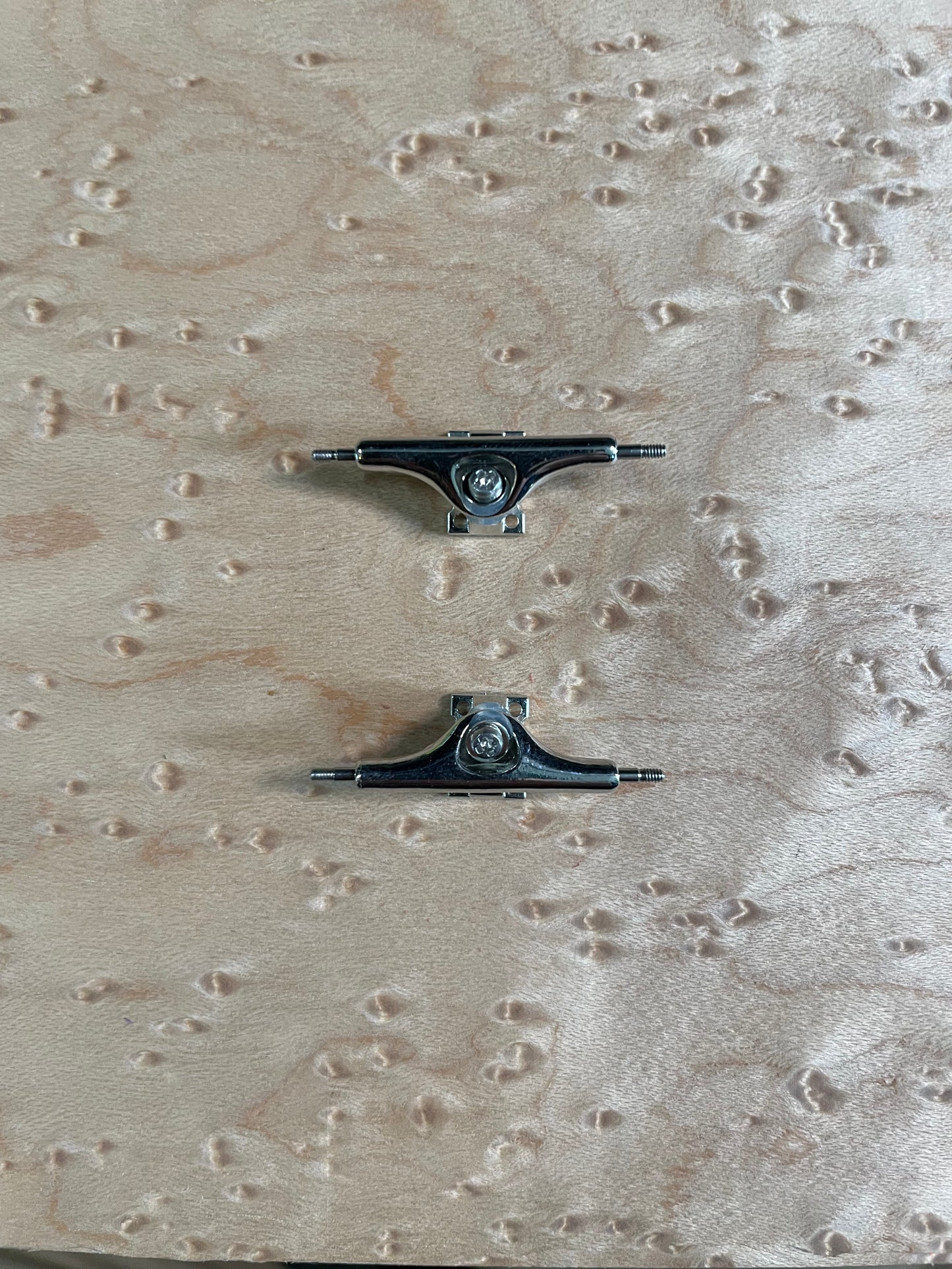 Silver Alloy Trucks and Wheel Set