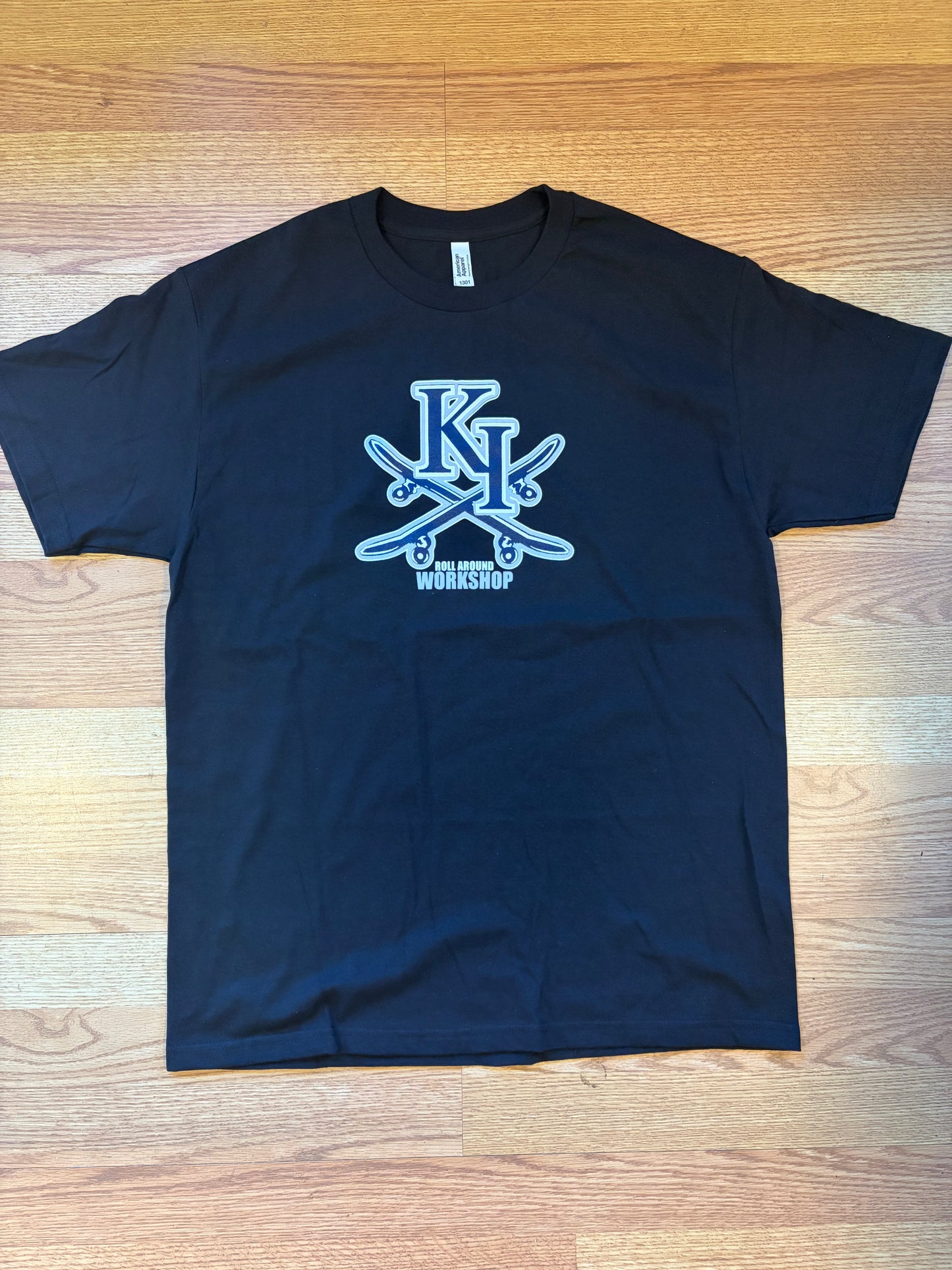 KI LETTERMAN TEE