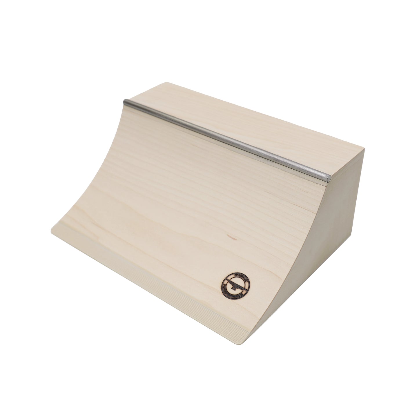 Dynamic Standard Quarterpipe