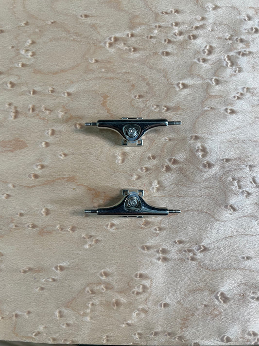 Silver Alloy Trucks and Wheel Set